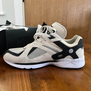L.A. Gear Catapult Sneaker